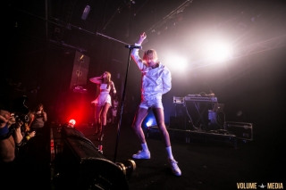 Confidence Man