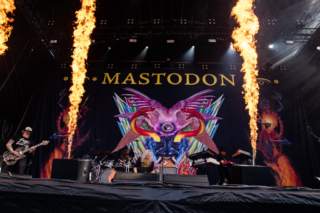 Mastodon-8694